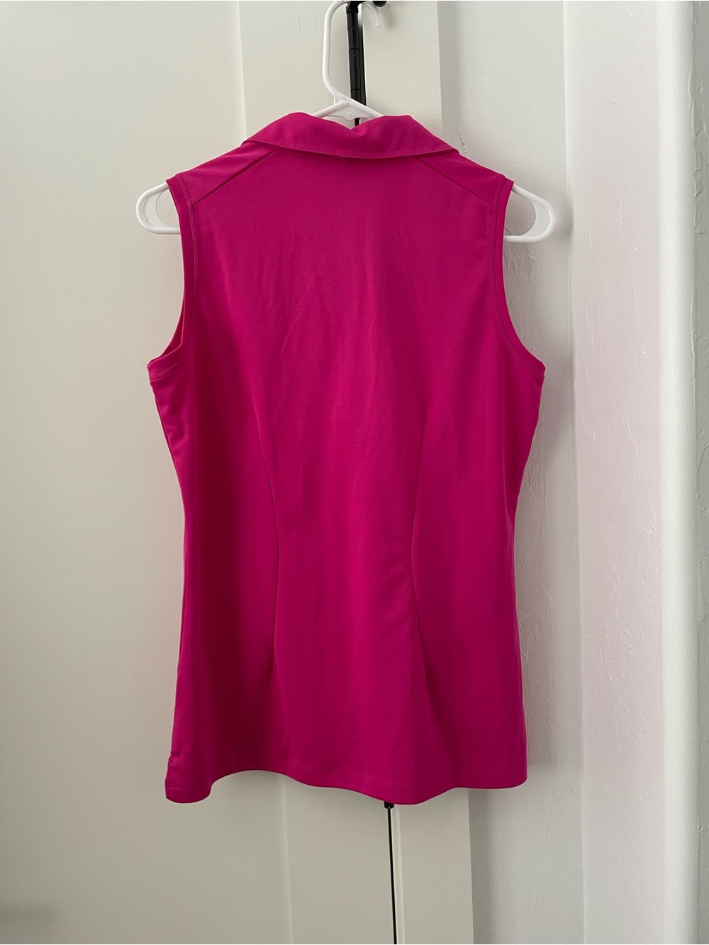 Nike Women's Sleeveless Golf Top - Pink - Picture 3 of 3